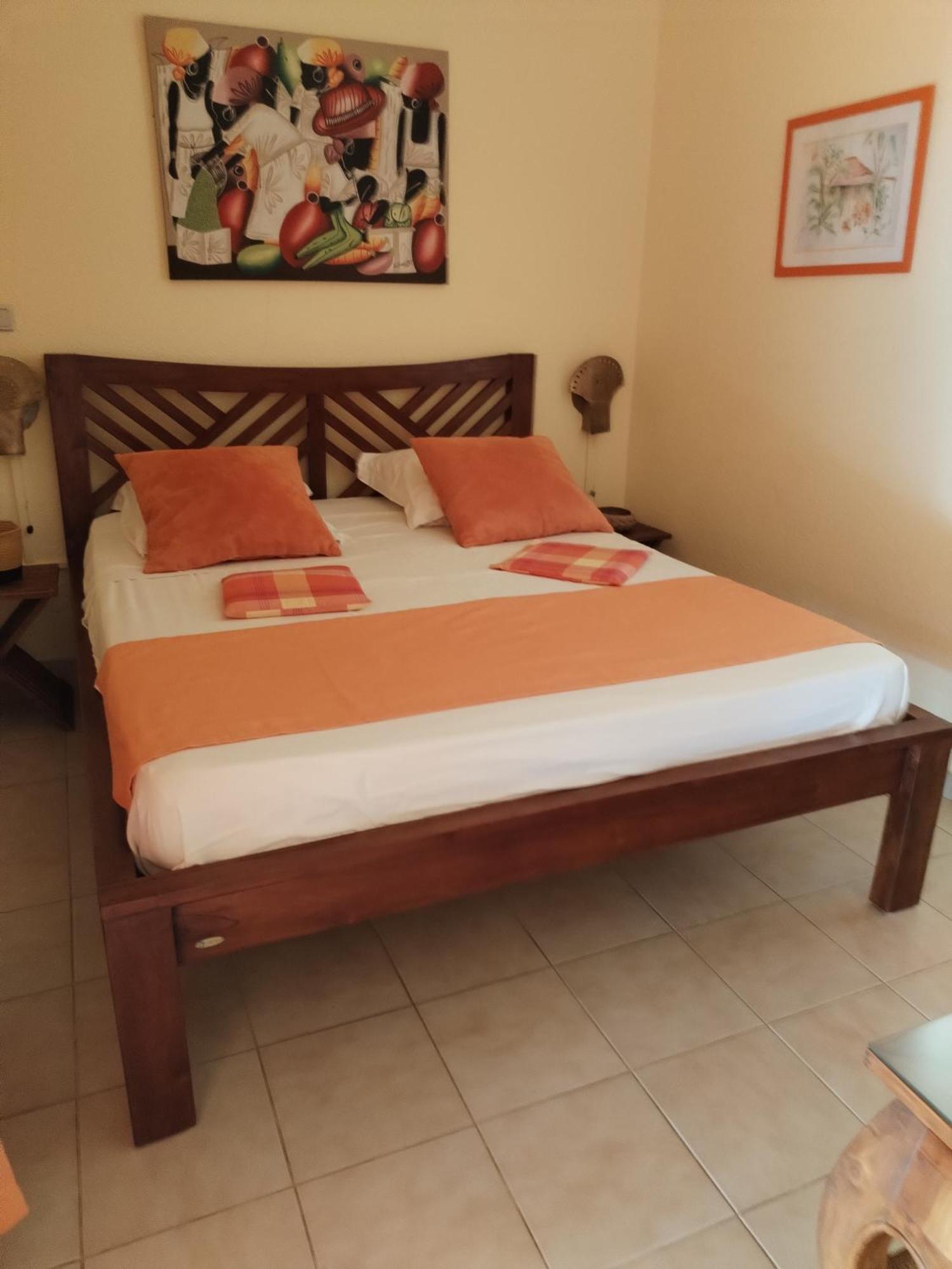 Bigouz Residence La Plage De L'Anse Caritan Sainte-Anne Buitenkant foto